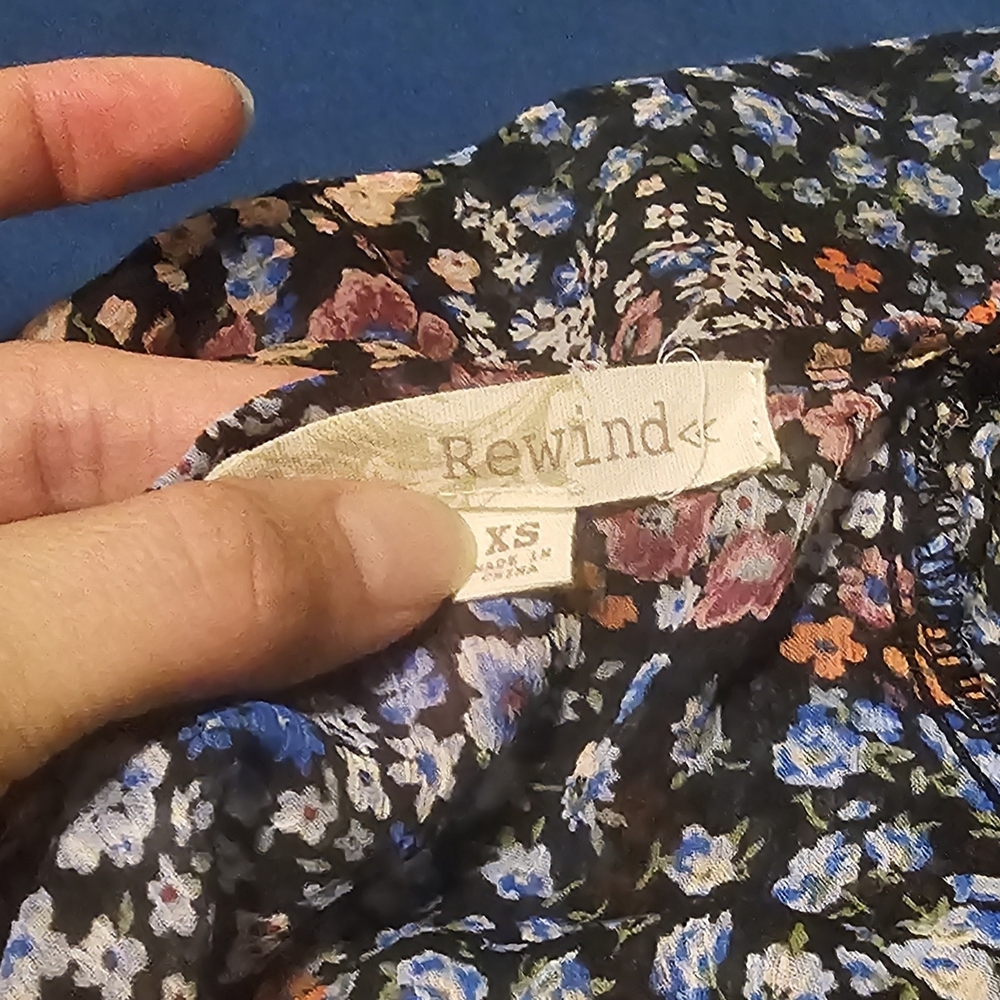 Rewind Multicolor Floral Dress - Picture 5 of 5